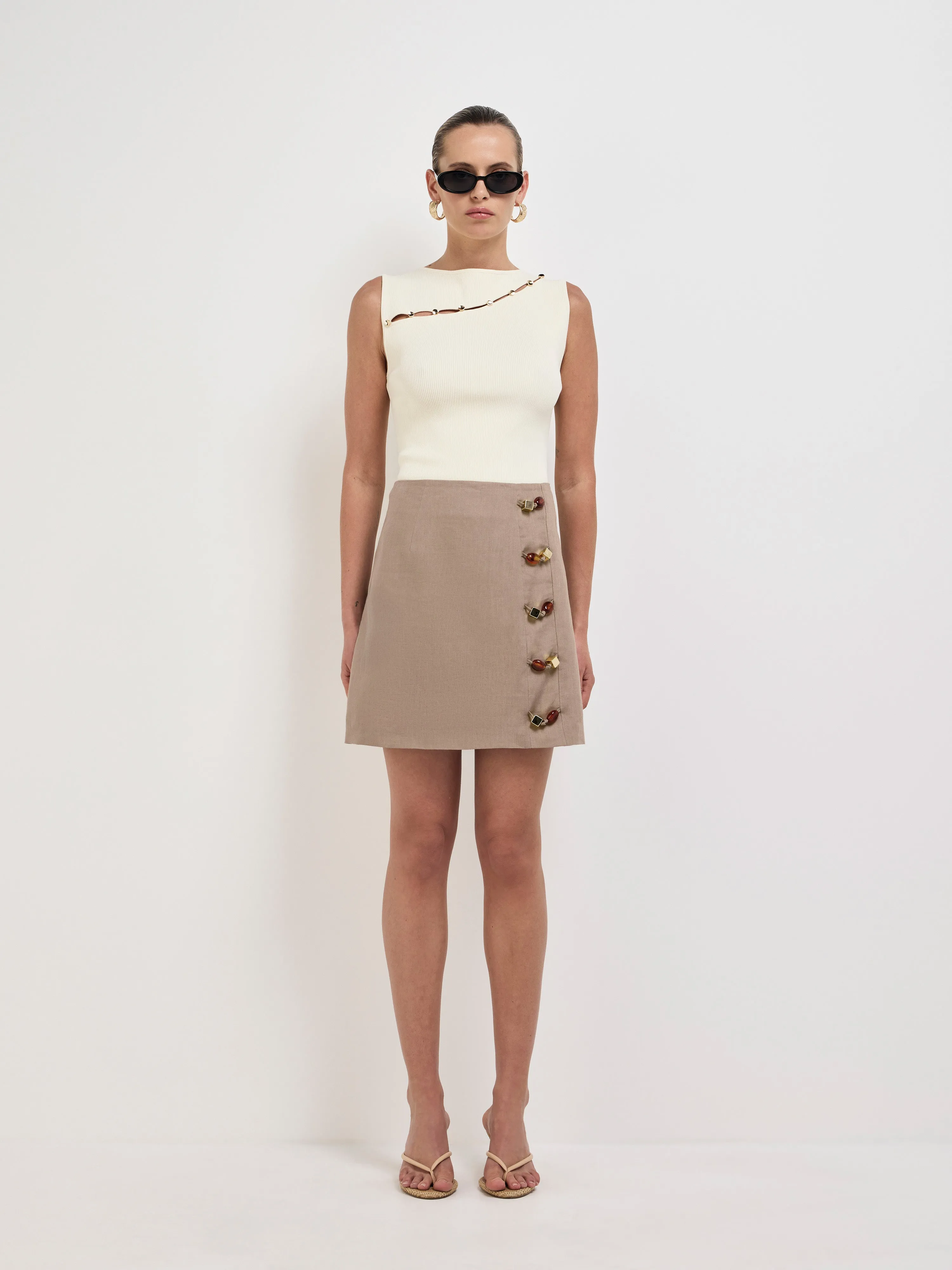 Alexa Mini Skirt warna mushroom bahan linen premium koleksi Joy368