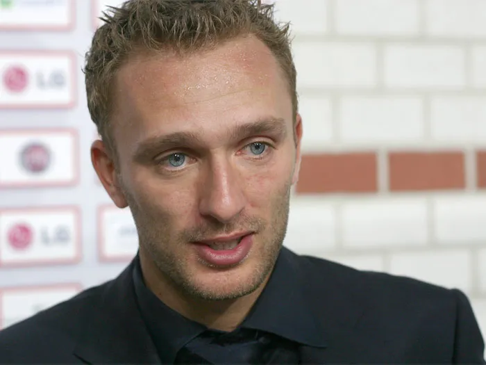 Dennis Rommedahl saat membela tim nasional sepak bola Denmark