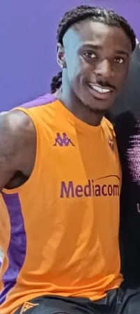 Moise Kean merayakan gol dalam pertandingan Serie A bersama Fiorentina