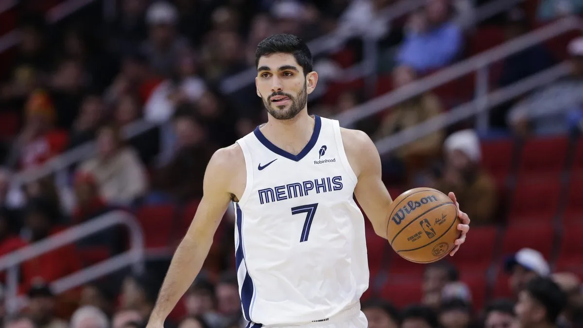 Dallas Mavericks rekrut Santi Aldama dan Sergio de Larrea perkuat skuad NBA