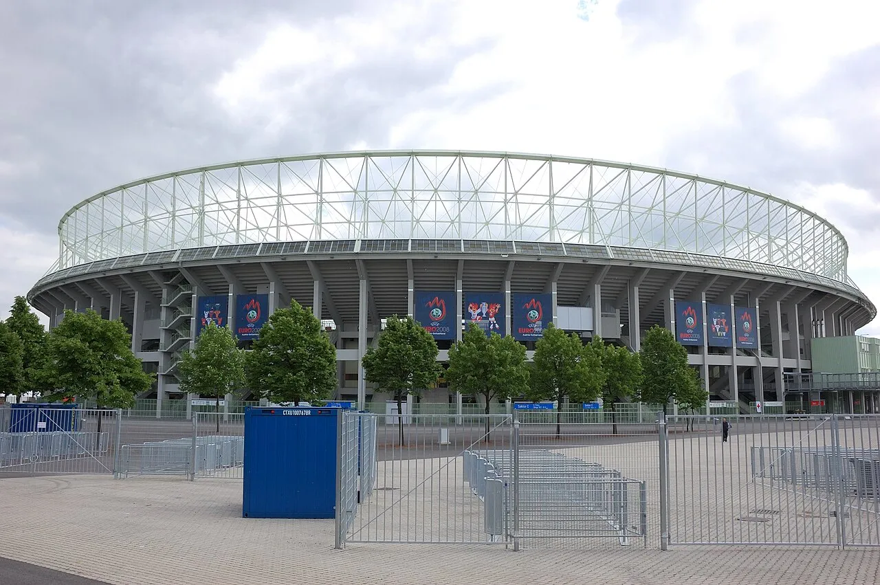 Spanyol sukses angkat trofi juara usai taklukkan Jerman di final Euro 2008