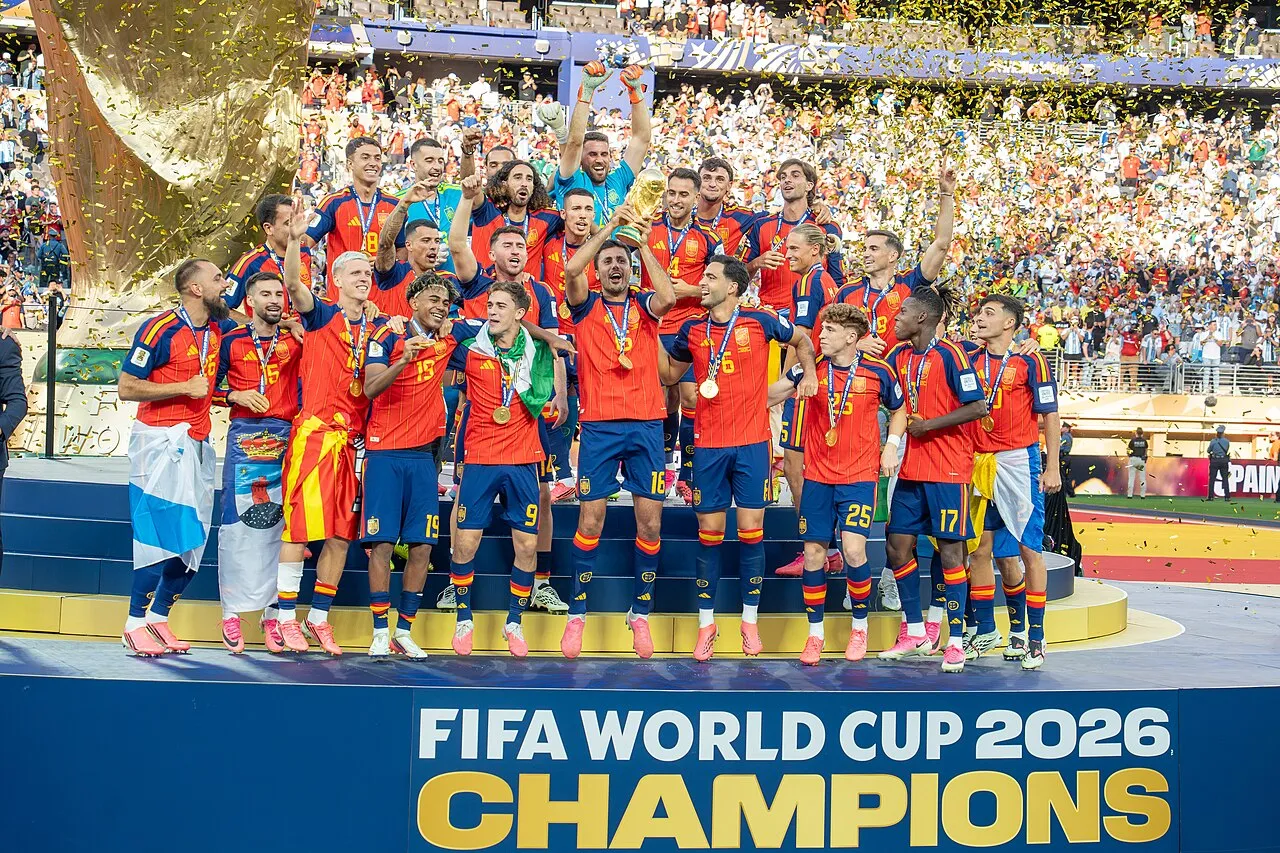 Skuad timnas Spanyol merayakan kemenangan di final Piala Dunia 2026