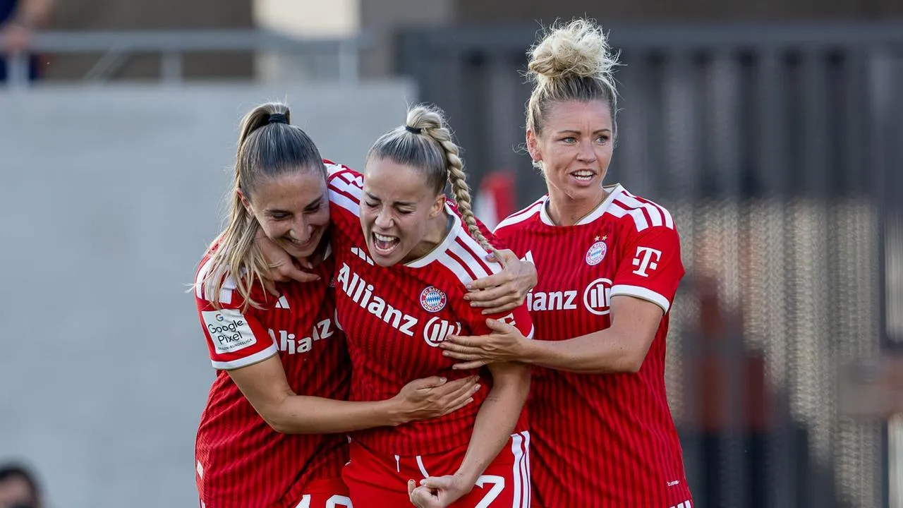 Giulia Gwinn cetak gol dan bawa Bayern Muenchen raih rekor di Bundesliga
