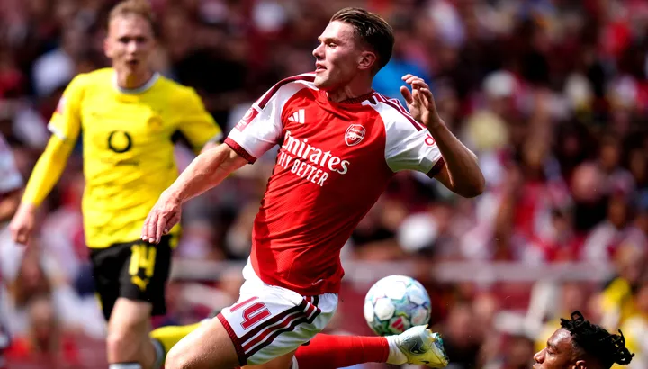 Arsenal vs Borussia Dortmund dalam ajang Emirates Cup