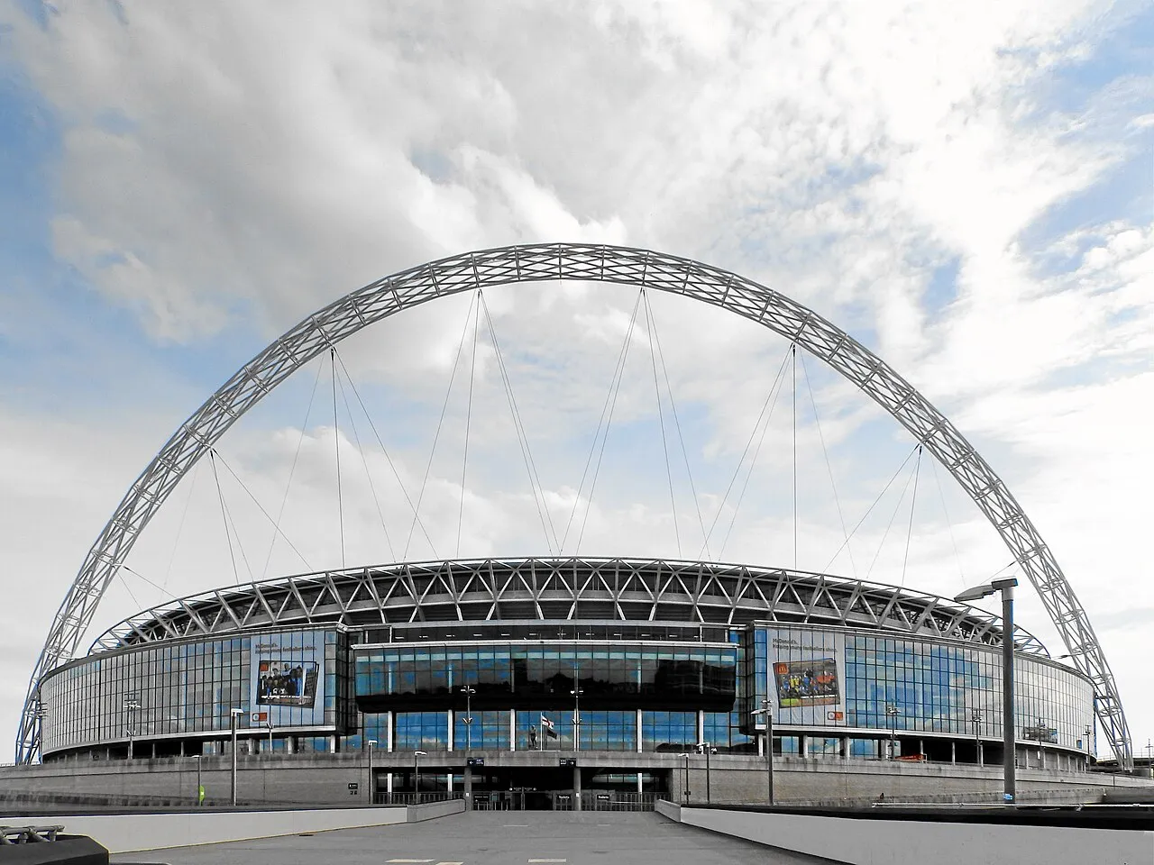 Skuad Southampton merayakan kemenangan atas Leeds United di final play-off EFL Championship