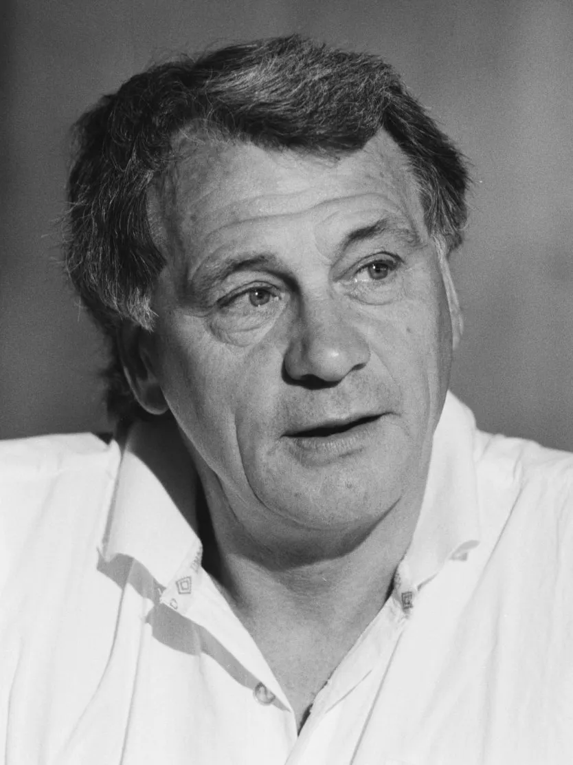Potret Sir Bobby Robson semasa hidup sebagai manajer sepak bola legendaris