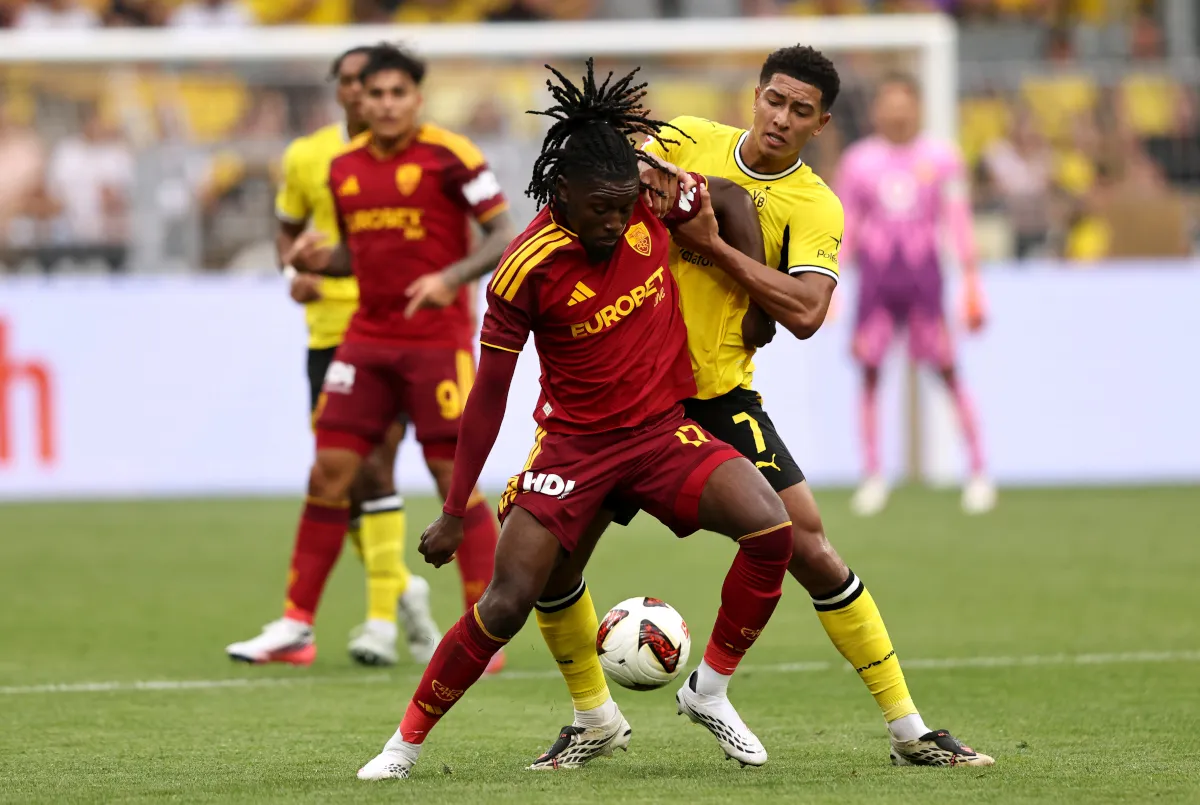 Manchester United dekati Carlos Baleba, AS Roma pastikan Manu Kone bertahan