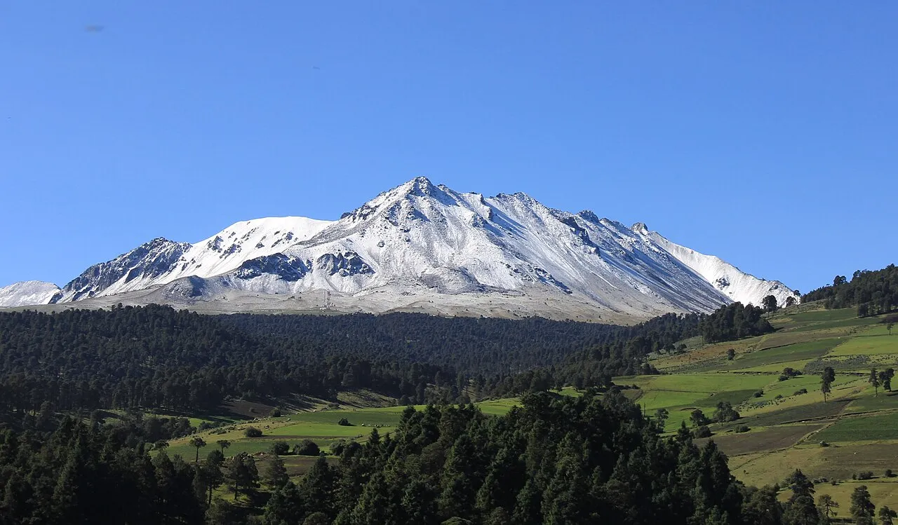 Pemandangan wilayah State of Mexico di Meksiko tengah