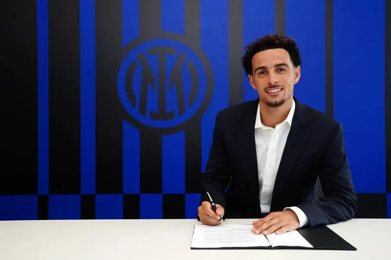 Curtis Jones gelandang baru Inter Milan yang mengawali karier dari Liverpool