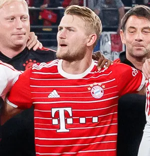 Bek Manchester United Matthijs de Ligt saat beraksi di lapangan hijau