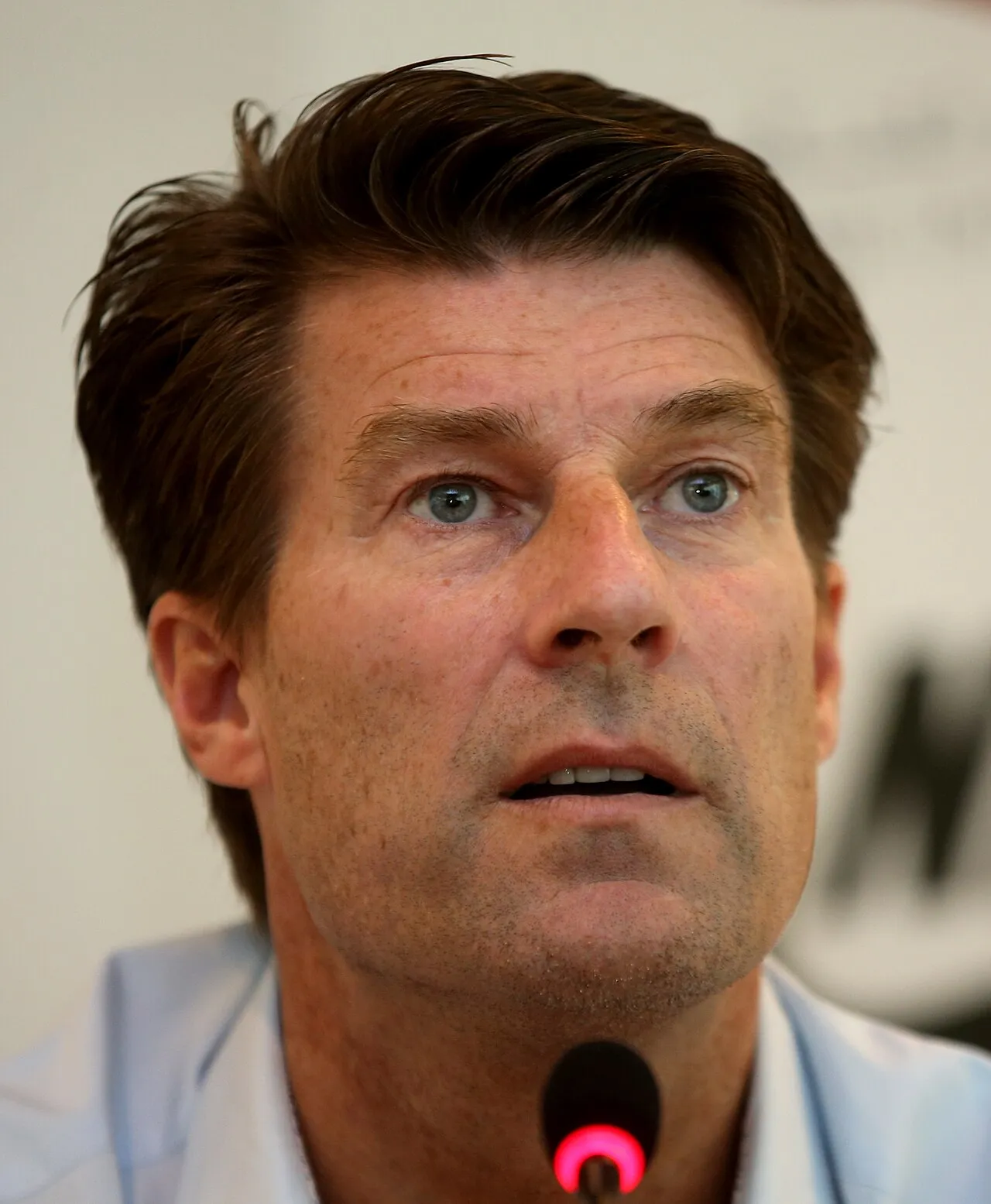 Michael Laudrup saat mengenakan seragam tim nasional sepak bola Denmark