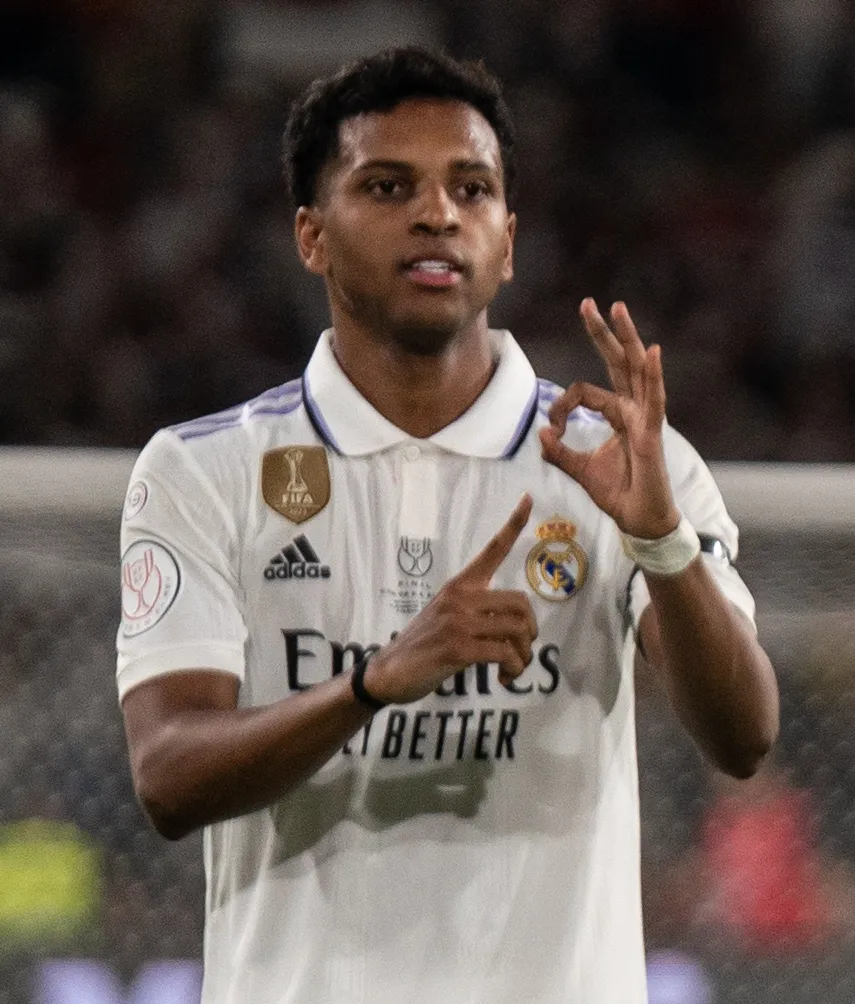 Pemain Real Madrid Rodrygo merayakan gol di lapangan