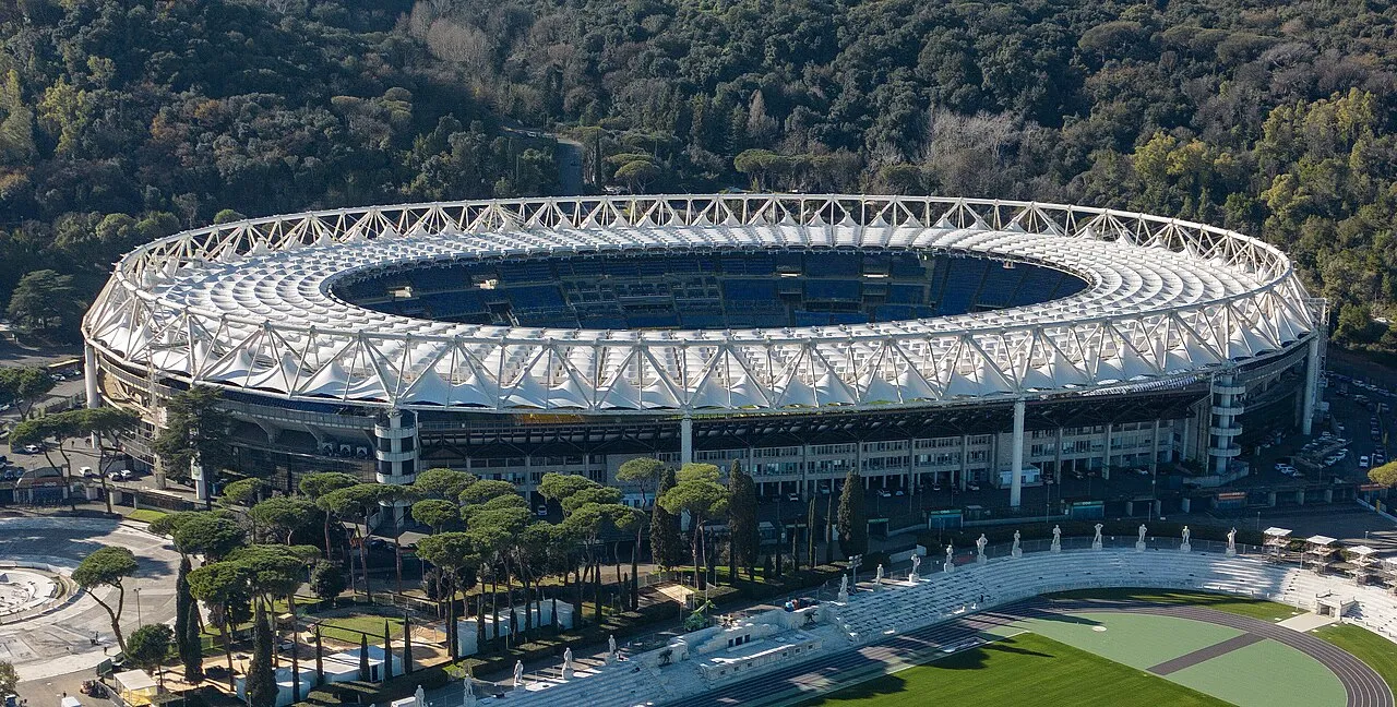 Pemandangan megah Stadio Olimpico di Roma