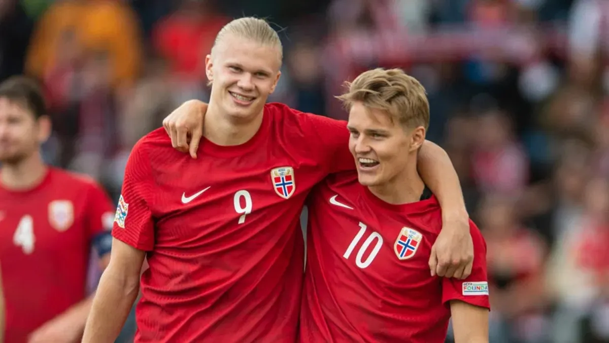Erling Haaland dan Martin Odegaard di ajang Liga Inggris