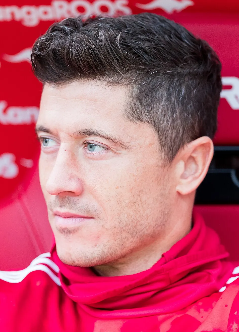 Penyerang tim nasional Polandia Robert Lewandowski saat berlaga di lapangan