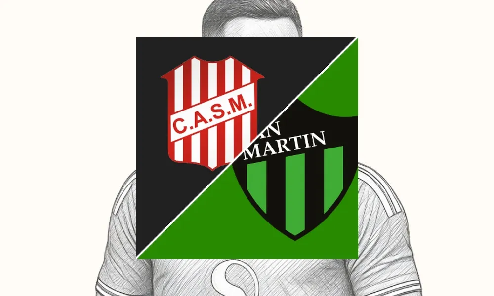 Aksi pemain dalam laga San Martin Tucuman vs San Martin San Juan di Estadio La Ciudadela